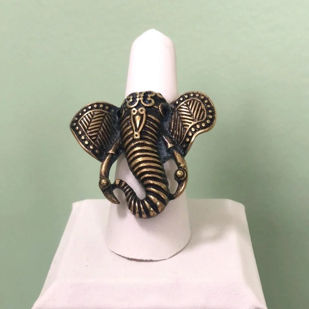 Elephant Ring - Picture 2 of 4